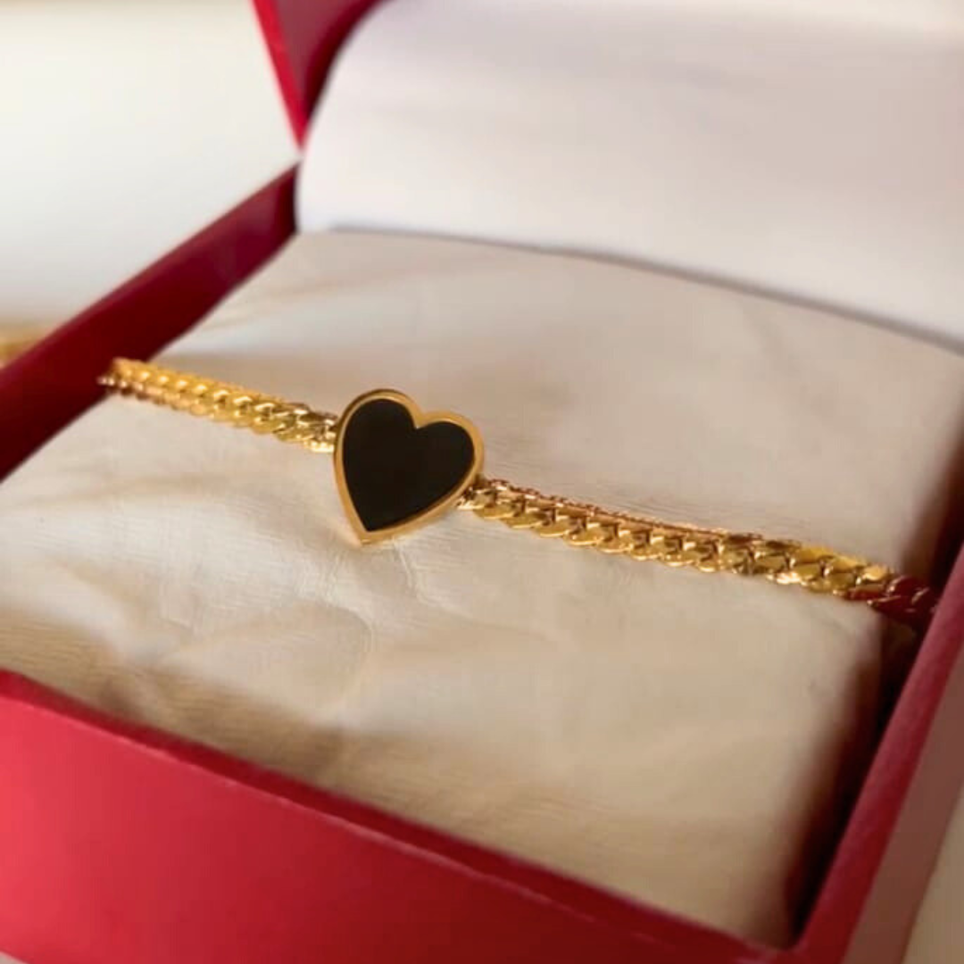 Black Heart Charm Bracelet – Waterproof & Anti-Tarnish