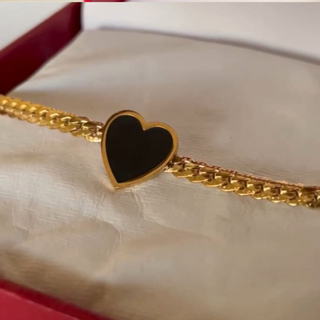 Black Heart Charm Bracelet – Waterproof & Anti-Tarnish